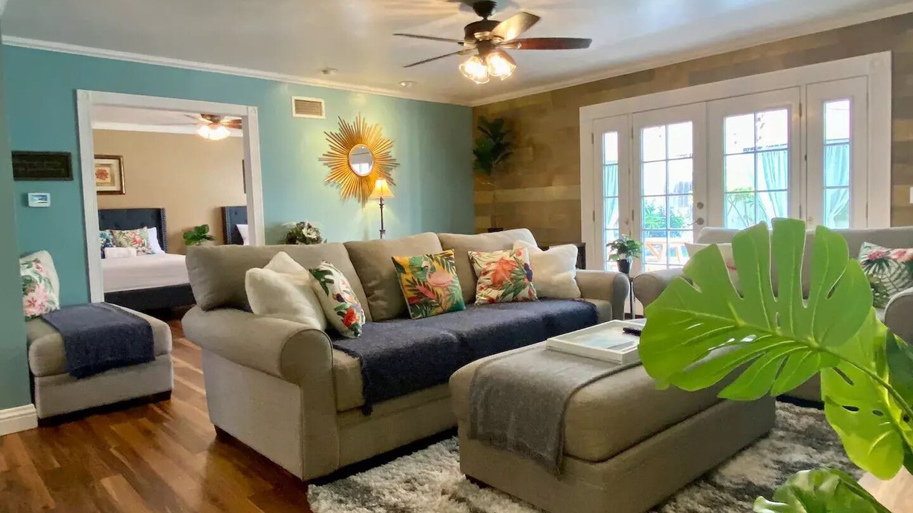 Photo of Livingroom in Arlington South