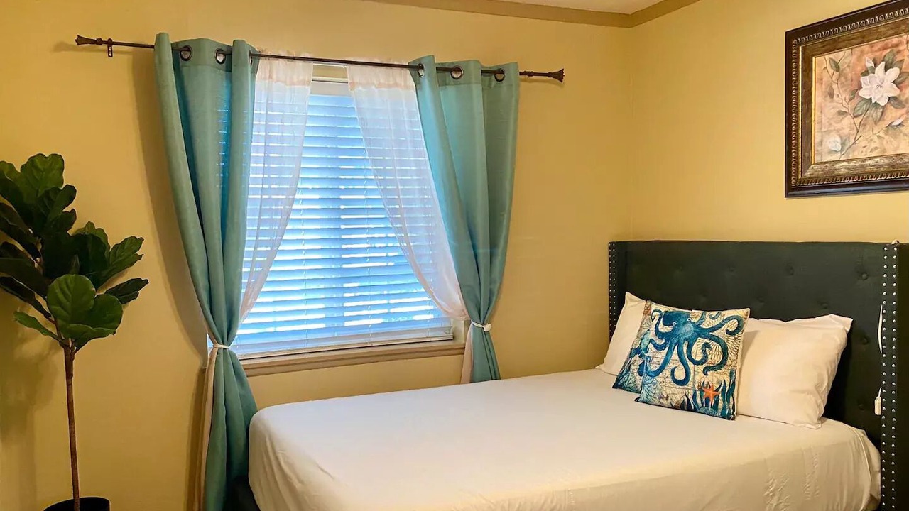 Photo of Bedroom in Arlington South