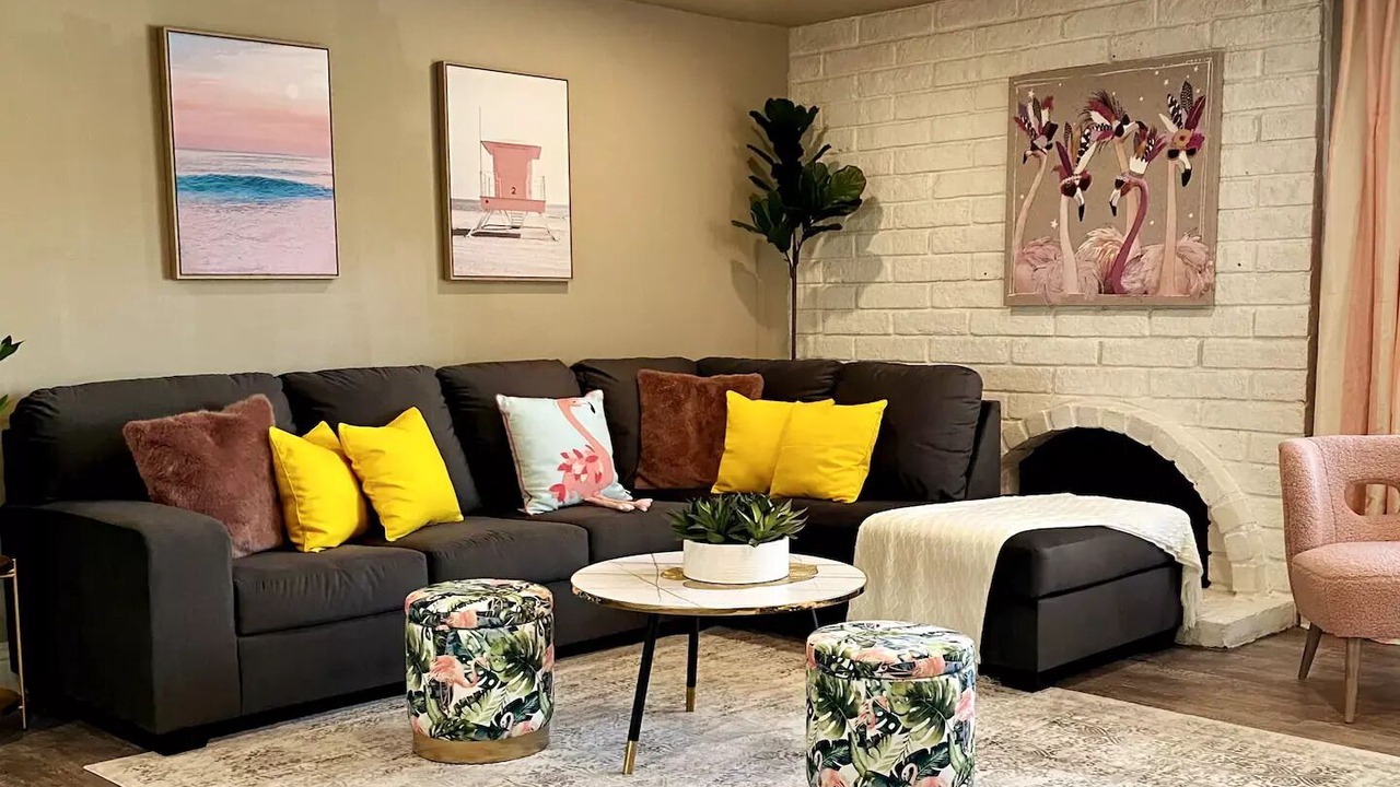 Photo of Livingroom in Arlington South