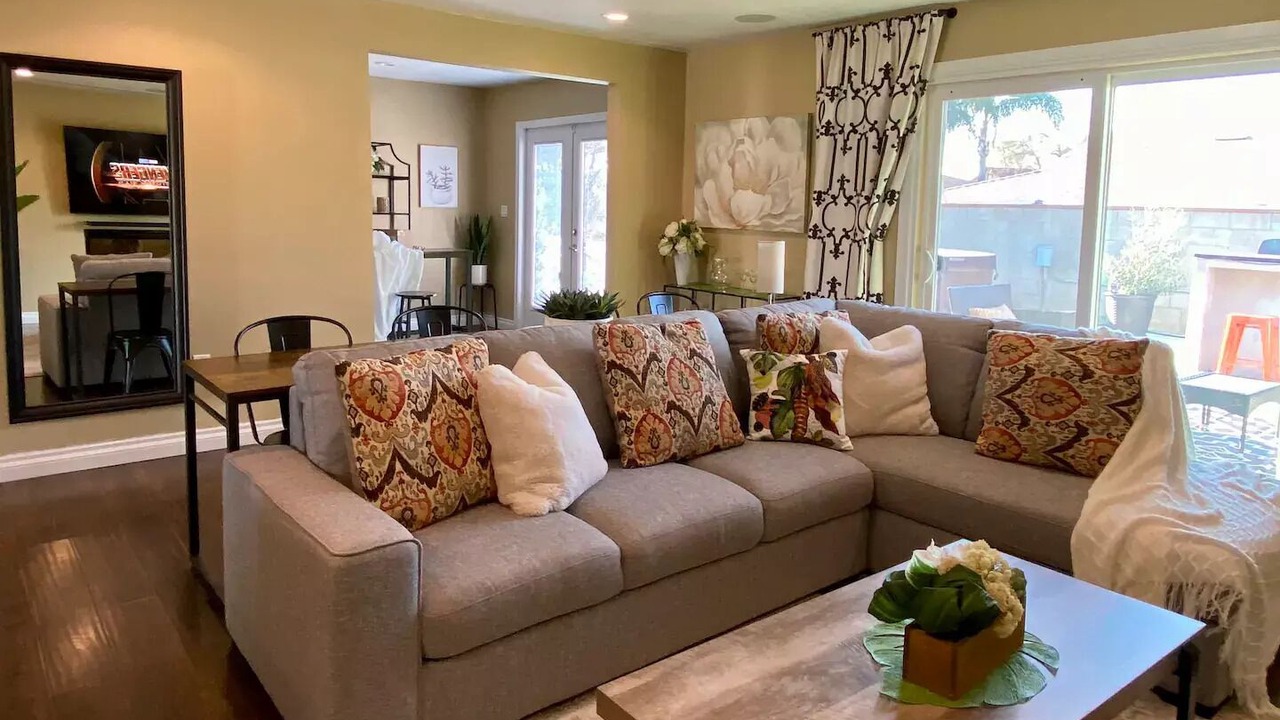 Photo of Livingroom in Arlington South
