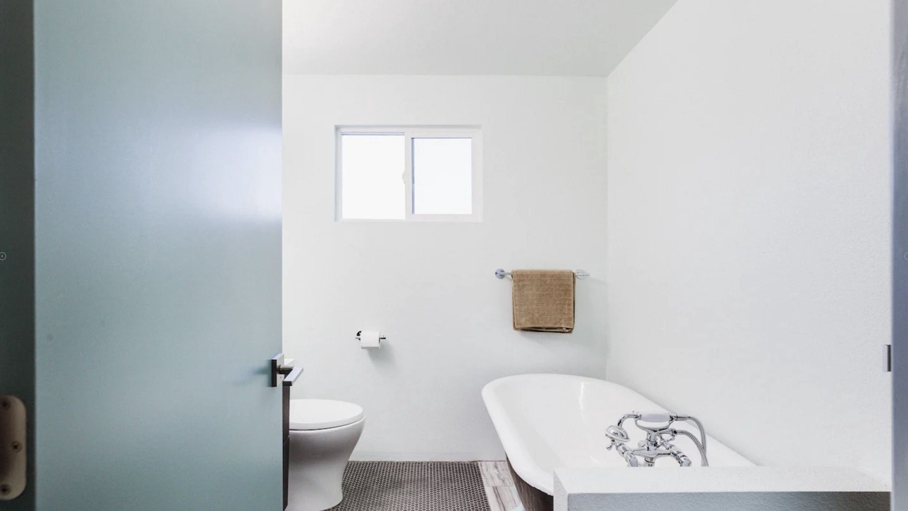 Photo of Bathroom in Landers