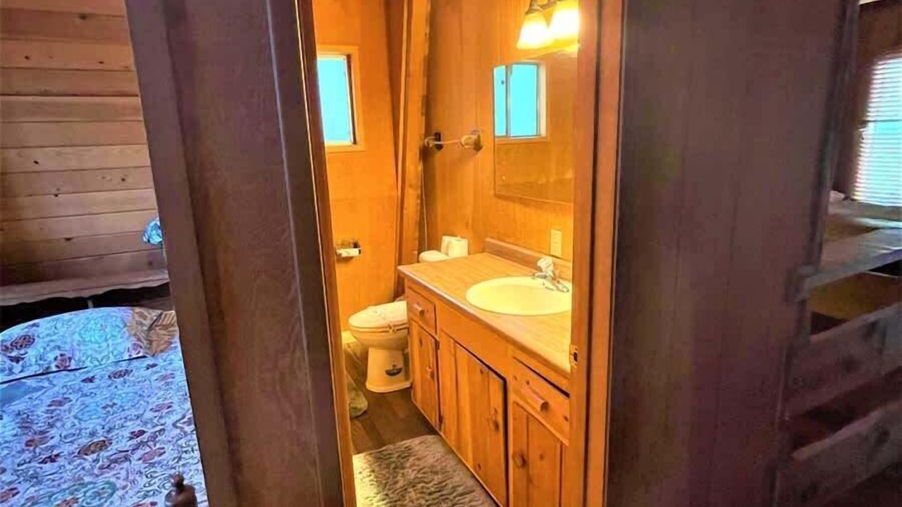 Photo of Bathroom in Twain Harte