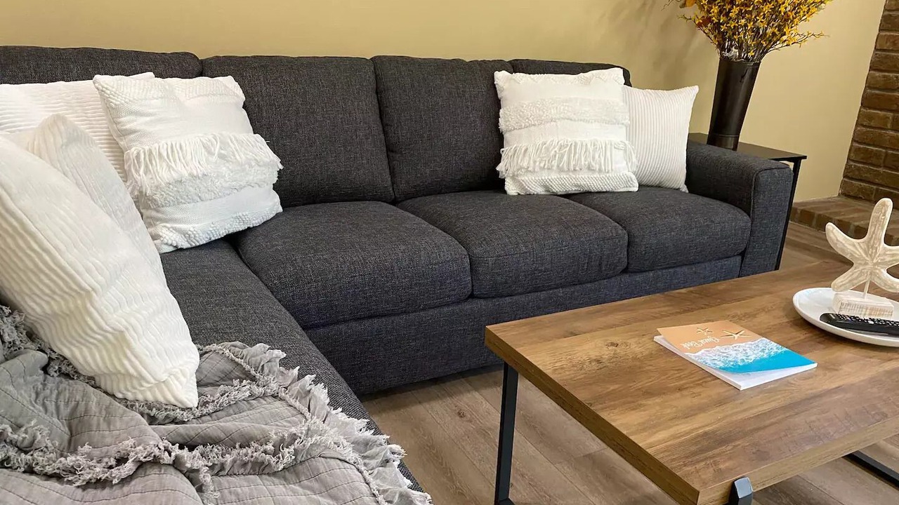 Photo of Livingroom in Arlington South