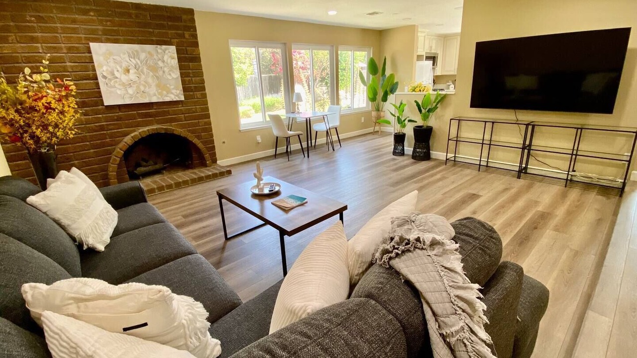 Photo of Livingroom in Arlington South