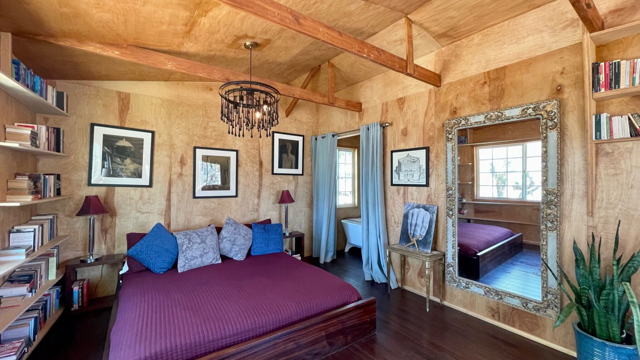 Photo of Bedroom in Morongo Valley