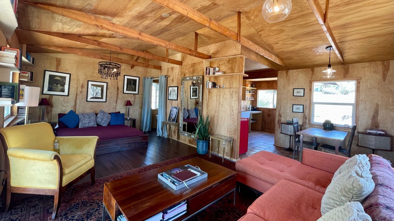 Photo of Livingroom in Morongo Valley
