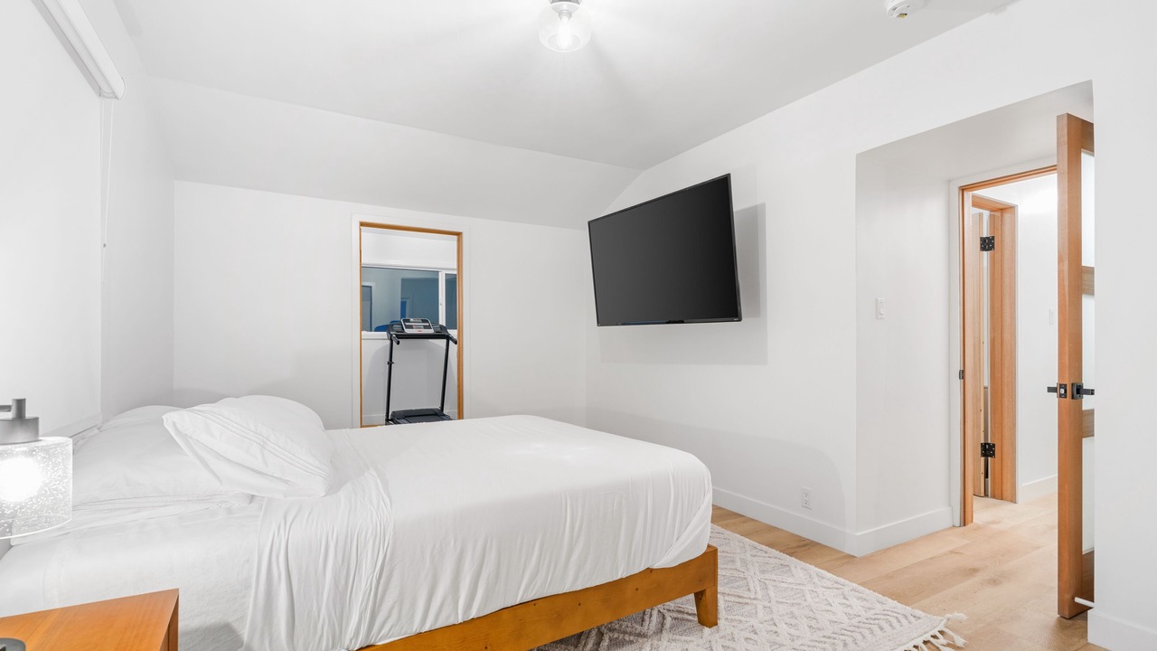 Photo of Bedroom in Los Feliz