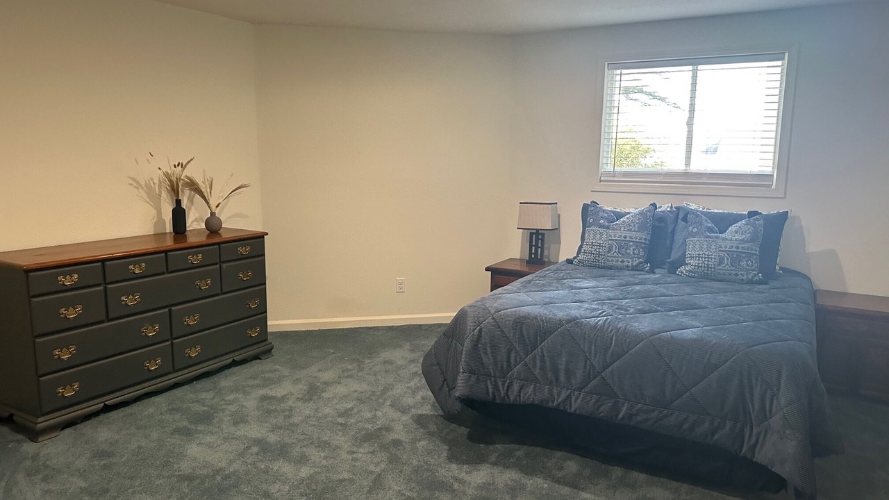 Photo of Bedroom in Crescent City