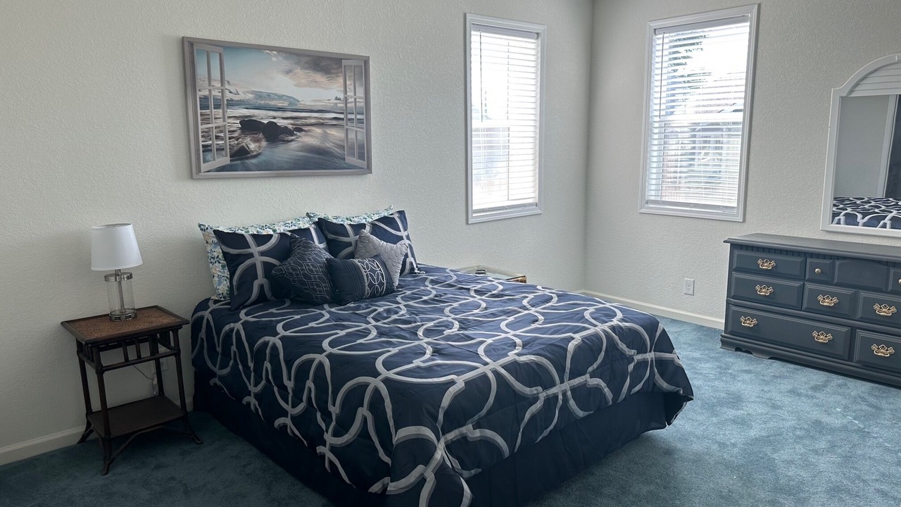 Photo of Bedroom in Crescent City