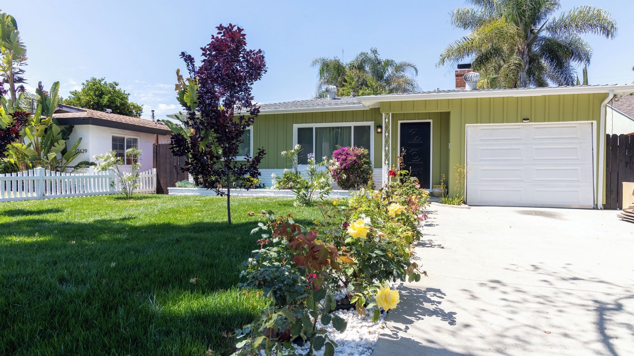 Photo of Outdoor in Woodland Hills