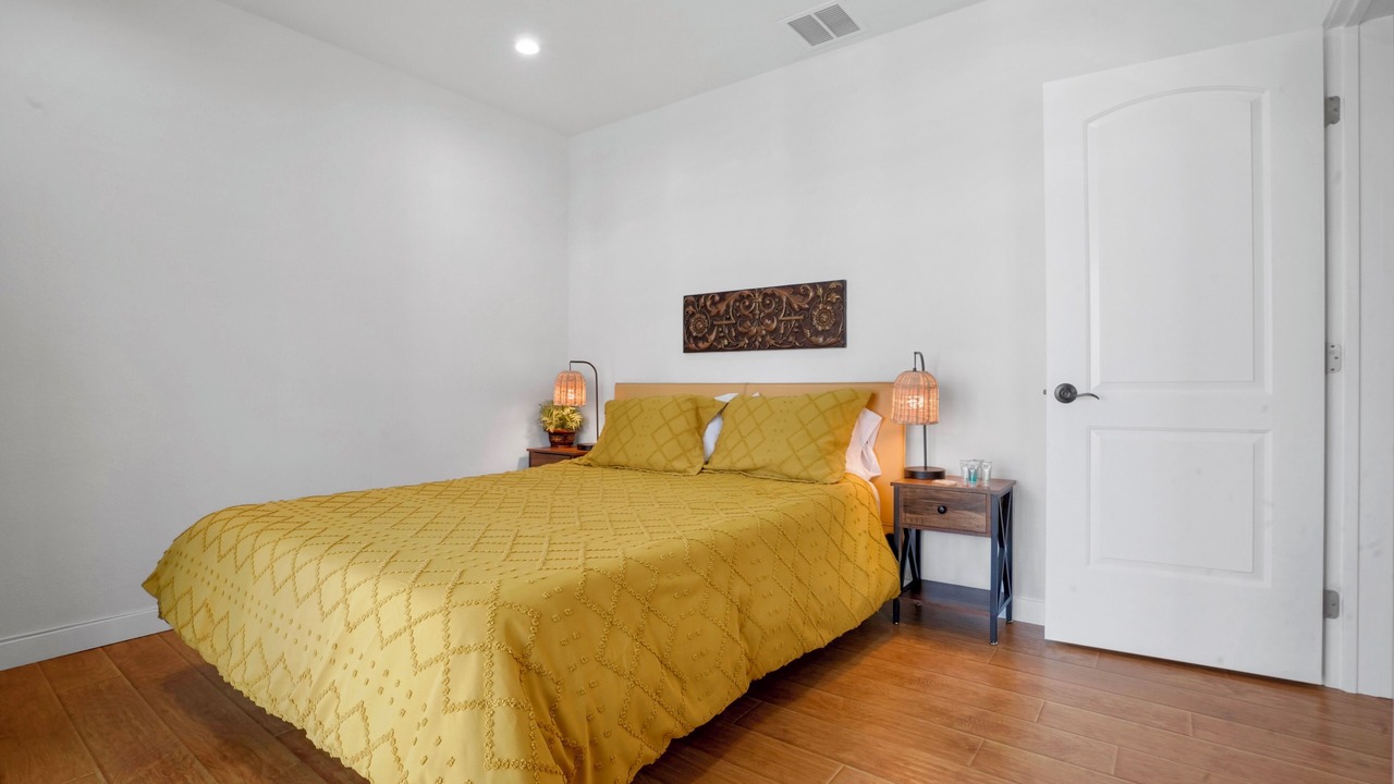 Photo of Bedroom in Woodland Hills
