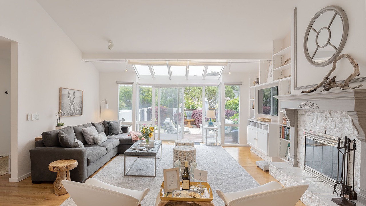 Photo of Bedroom in Carmel Point