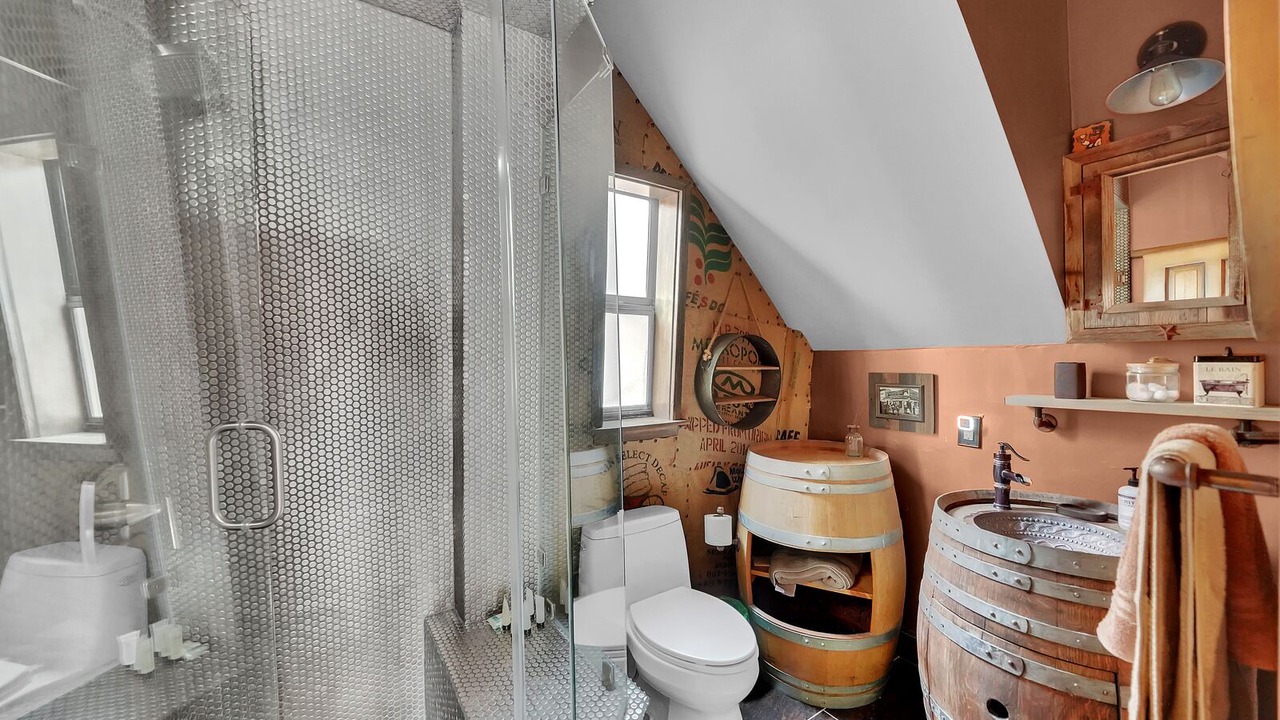 Photo of Bathroom in Seal Beach