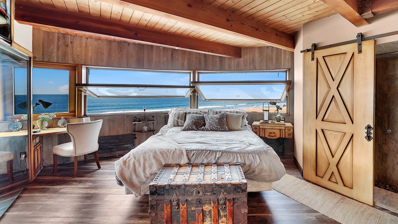 Photo of Bedroom in Seal Beach