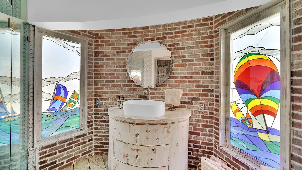 Photo of Bathroom in Seal Beach