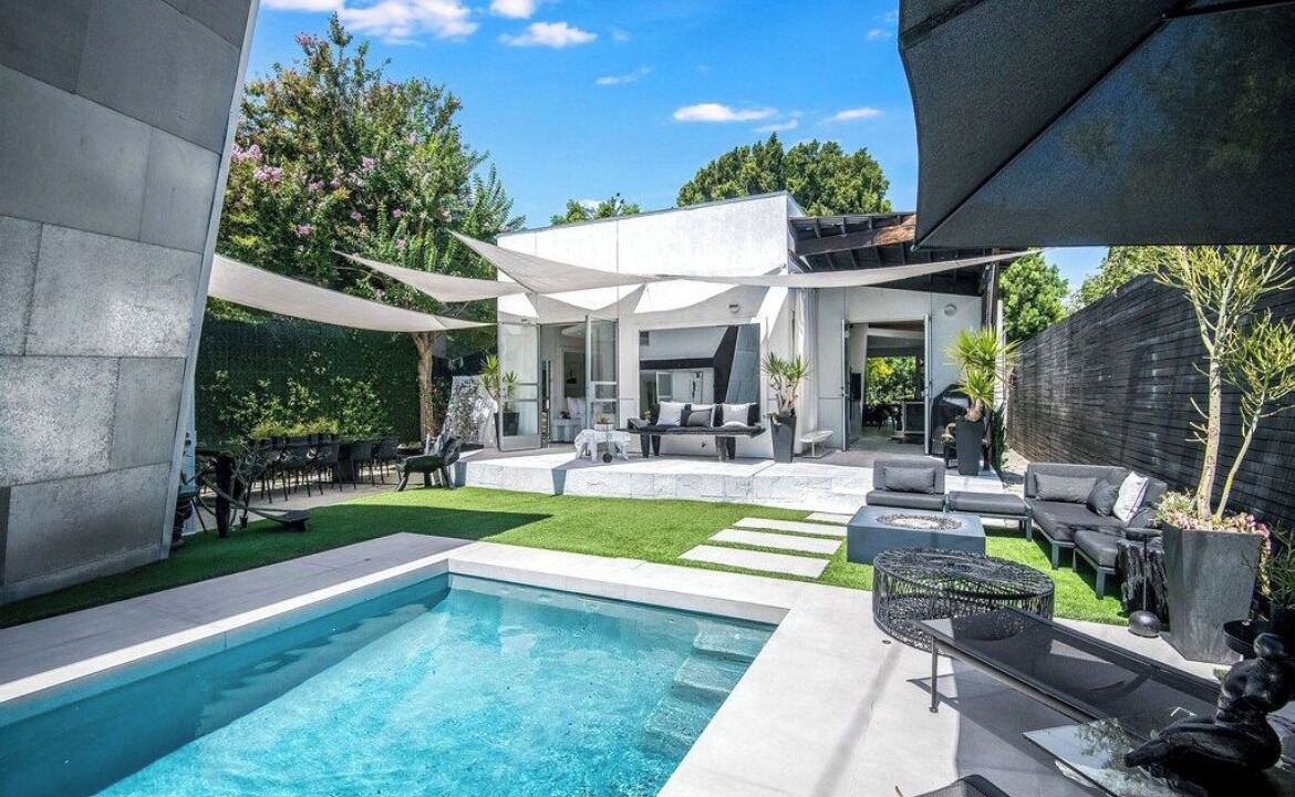 Photo of Outdoor in West Hollywood