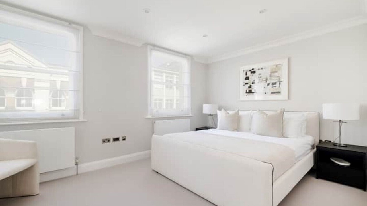Photo of Bedroom in Fitzrovia