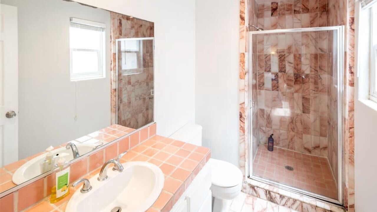 Photo of Bathroom in Marina Peninsula