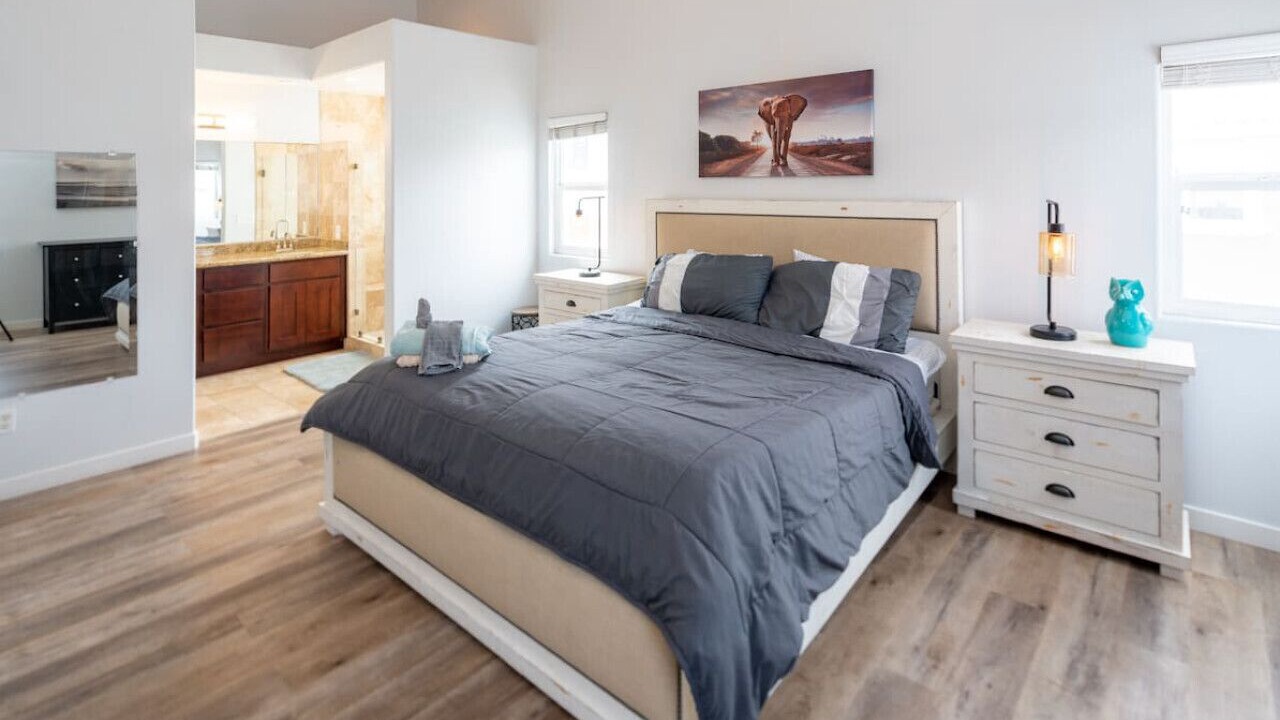 Photo of Bedroom in Marina Peninsula