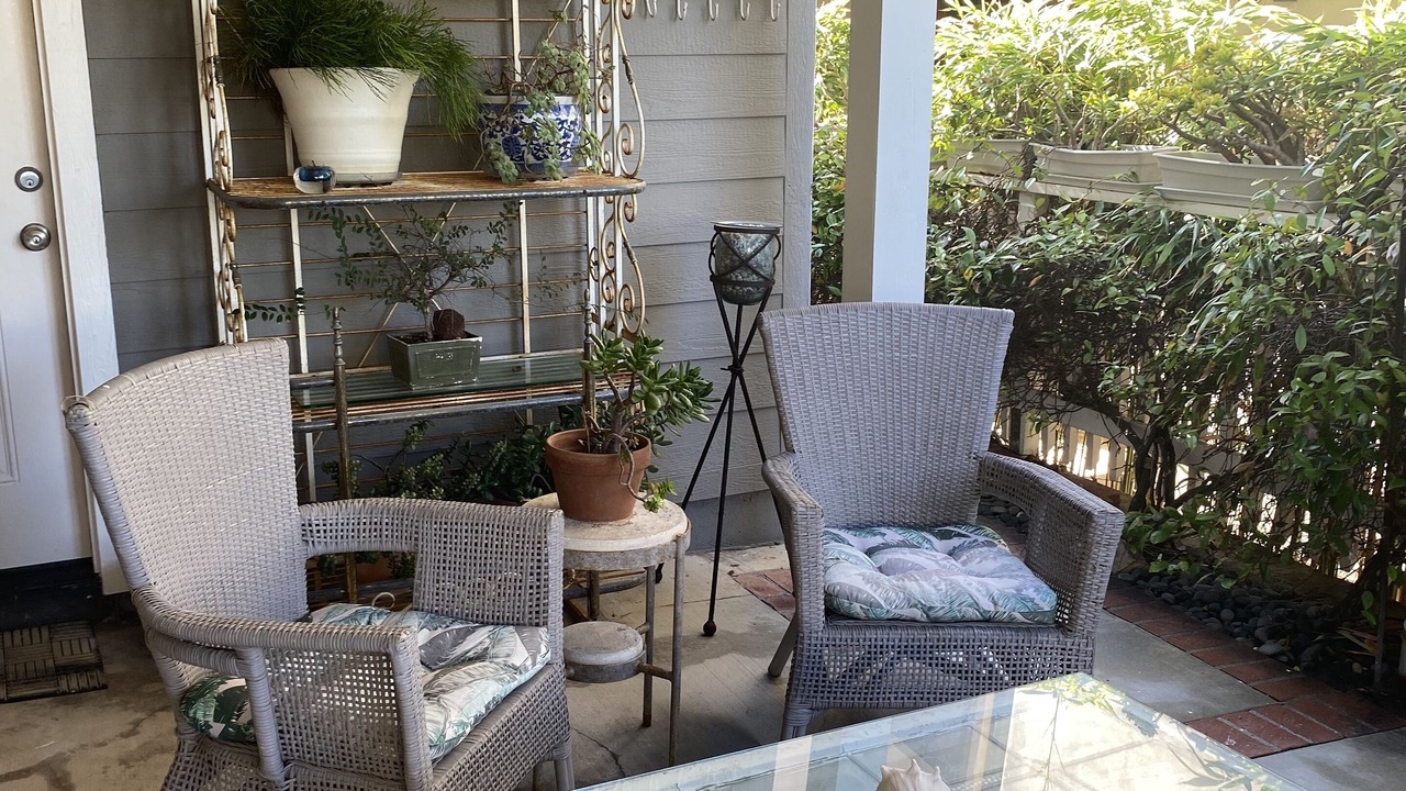 Photo of Patio Balcony in Gas Lamp Section