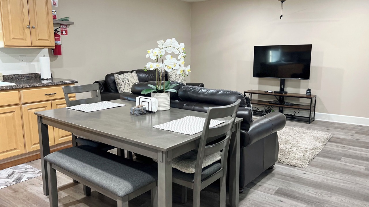 Photo of Livingroom in Madrona