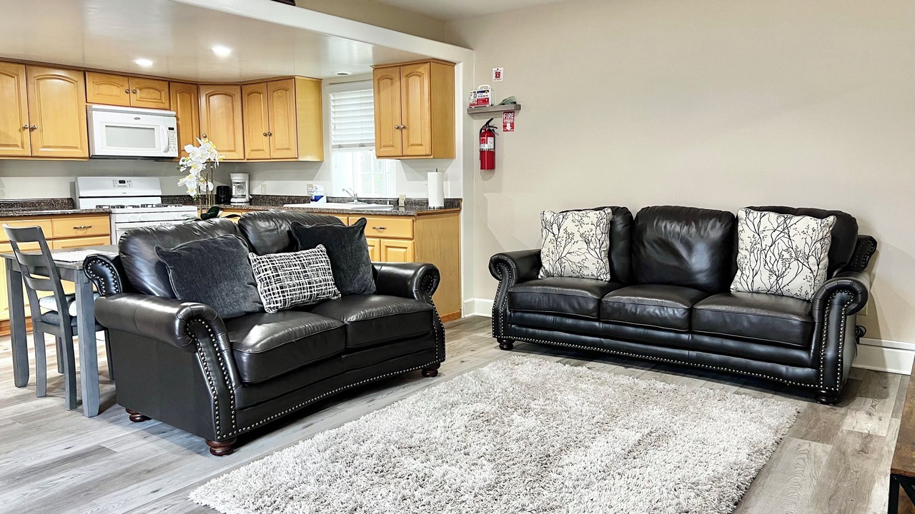 Photo of Livingroom in Madrona