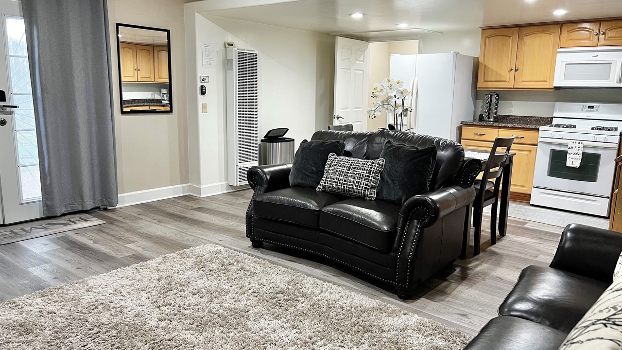 Photo of Livingroom in Madrona