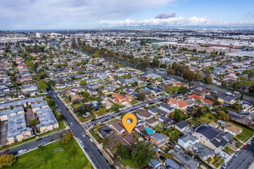 Photo of Outdoor in Madrona