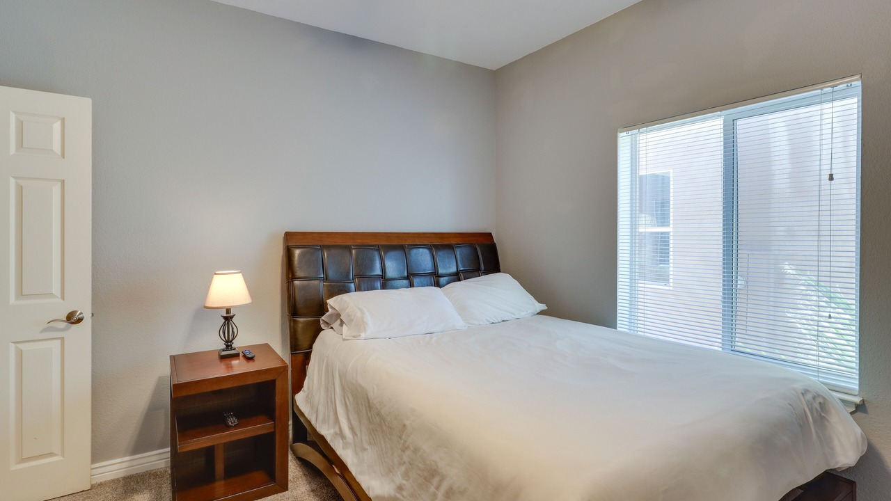 Photo of Bedroom in Needles