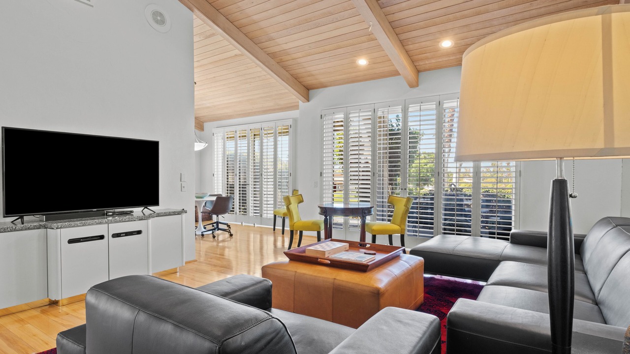 Photo of Livingroom in Palm Desert