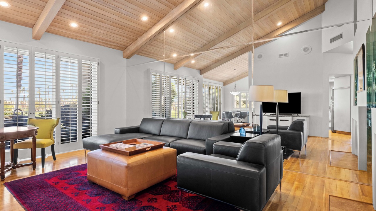 Photo of Livingroom in Palm Desert