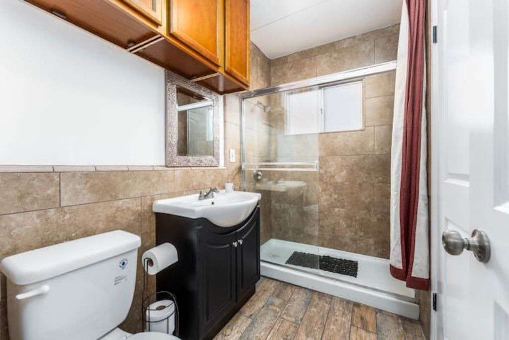 Photo of Bathroom in Lennox