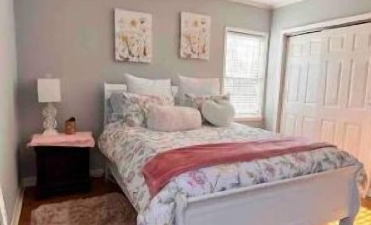 Photo of Bedroom in Inglewood
