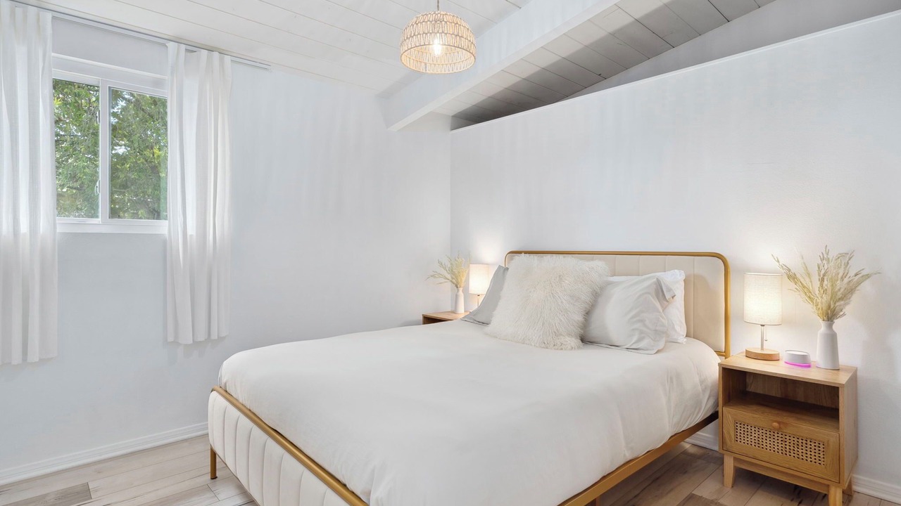 Photo of Bedroom in College West