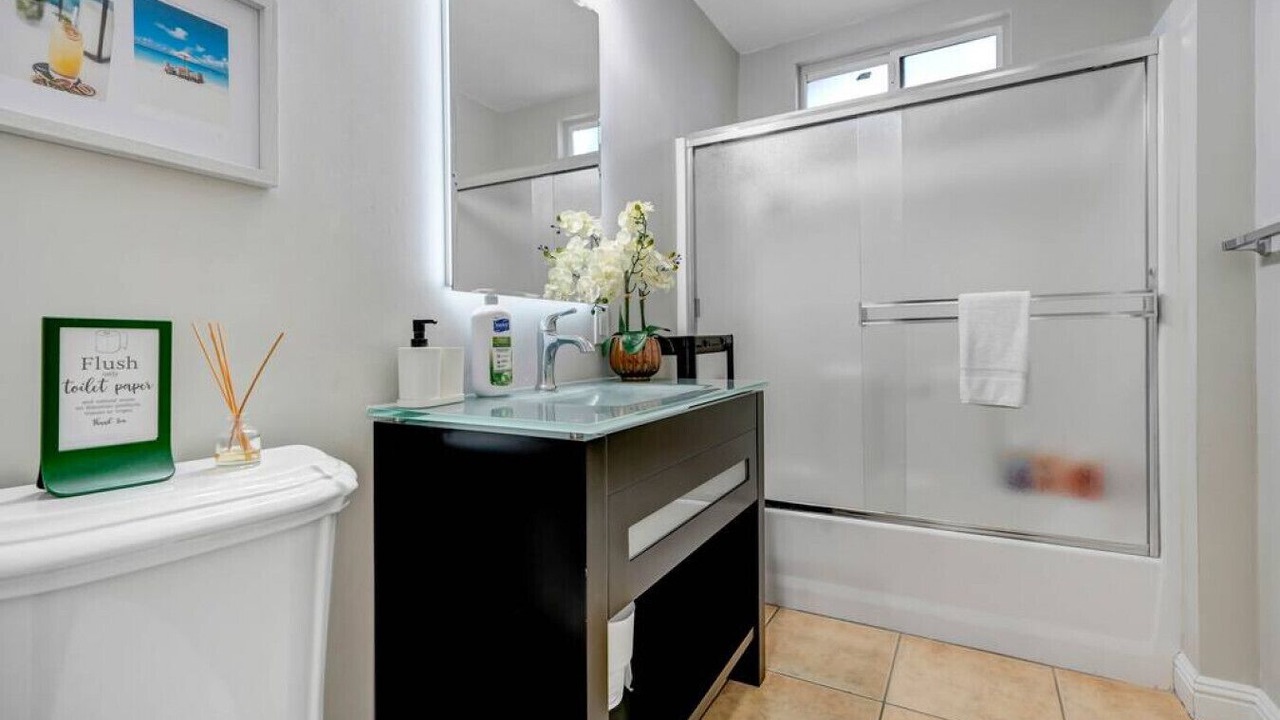 Photo of Bathroom in Alhambra