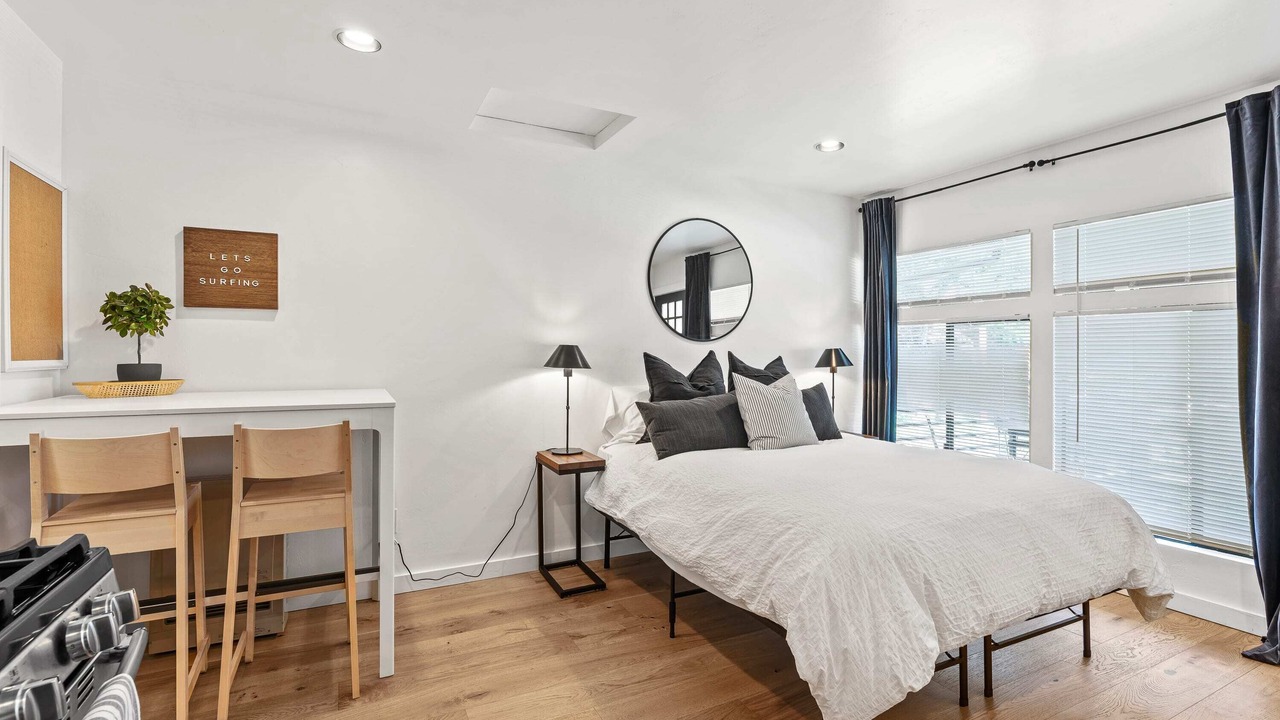Photo of Bedroom in La Selva Beach