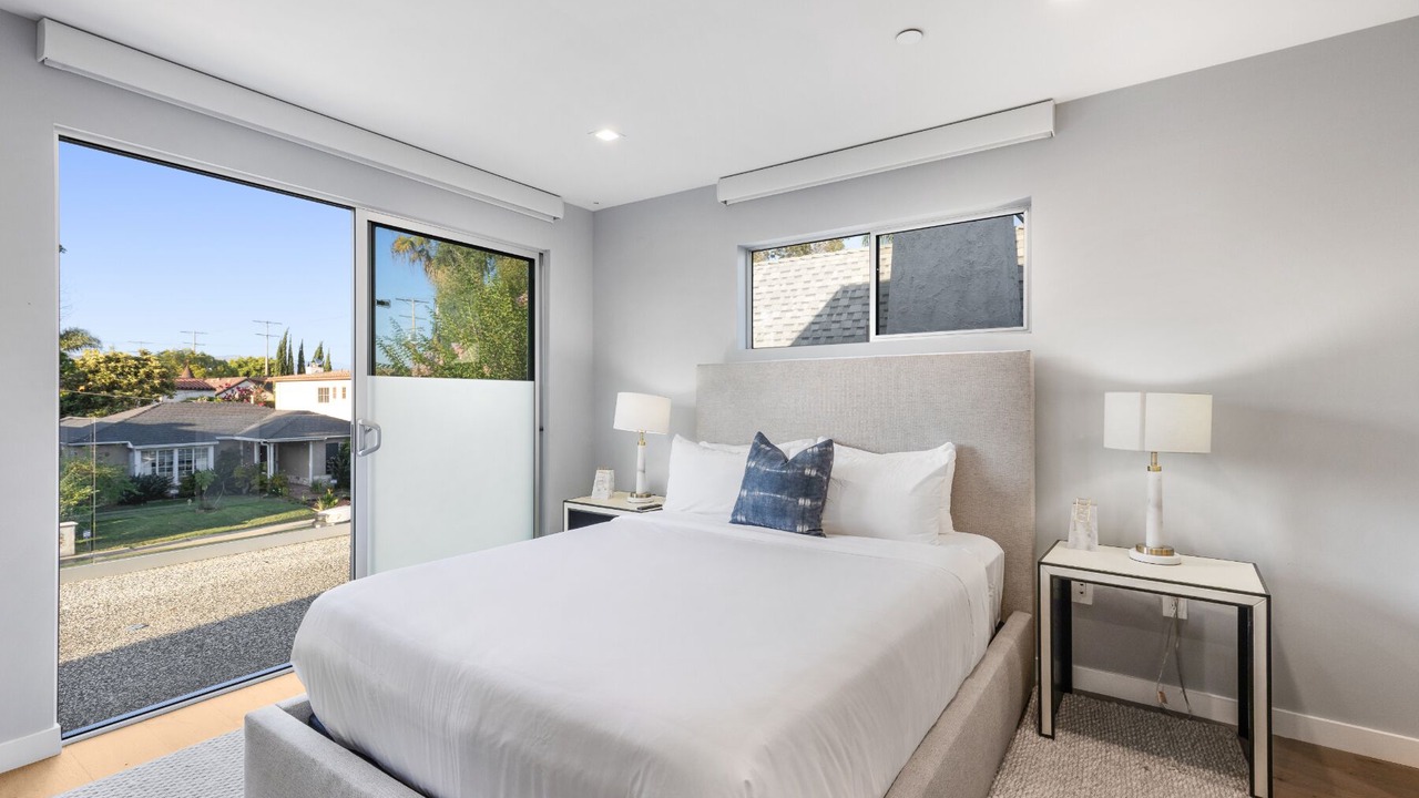Photo of Bedroom in Carthay Circle