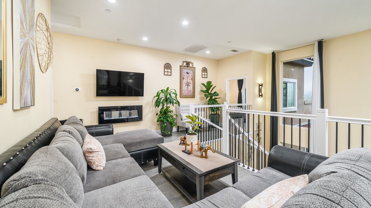 Photo of Livingroom in San Bernardino