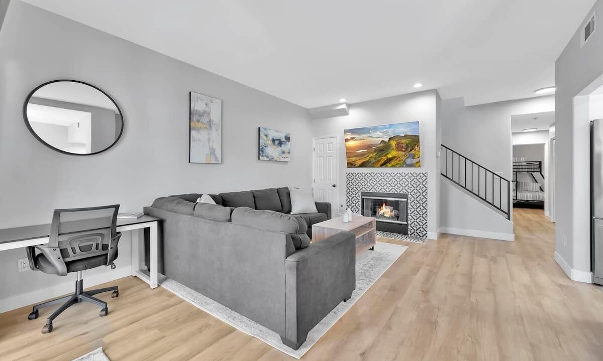 Photo of Livingroom in Belmont Shore
