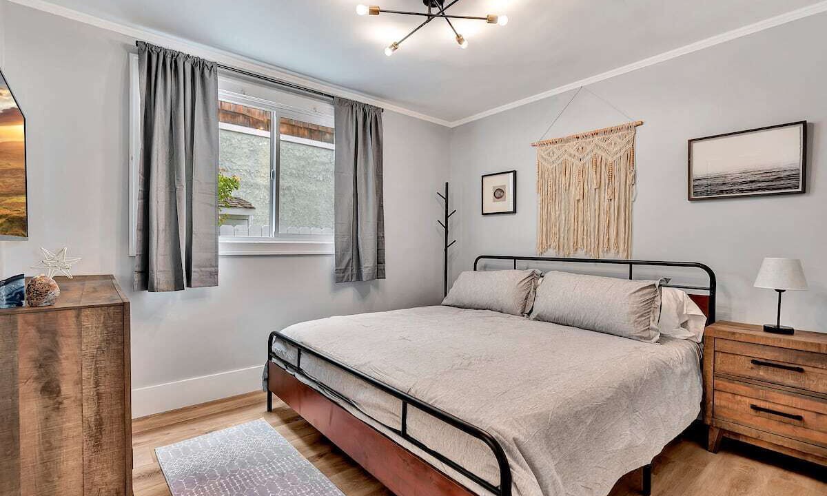 Photo of Bedroom in Belmont Shore