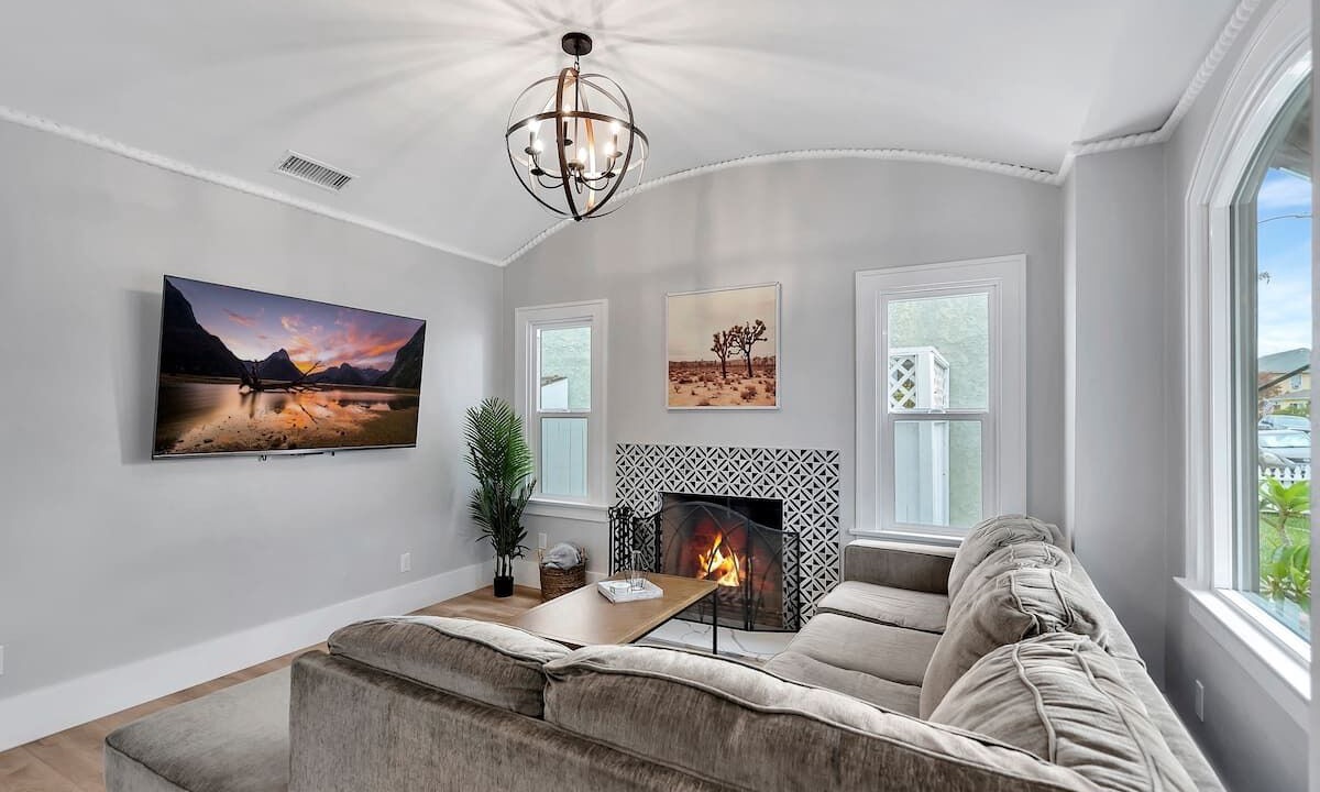 Photo of Livingroom in Belmont Shore