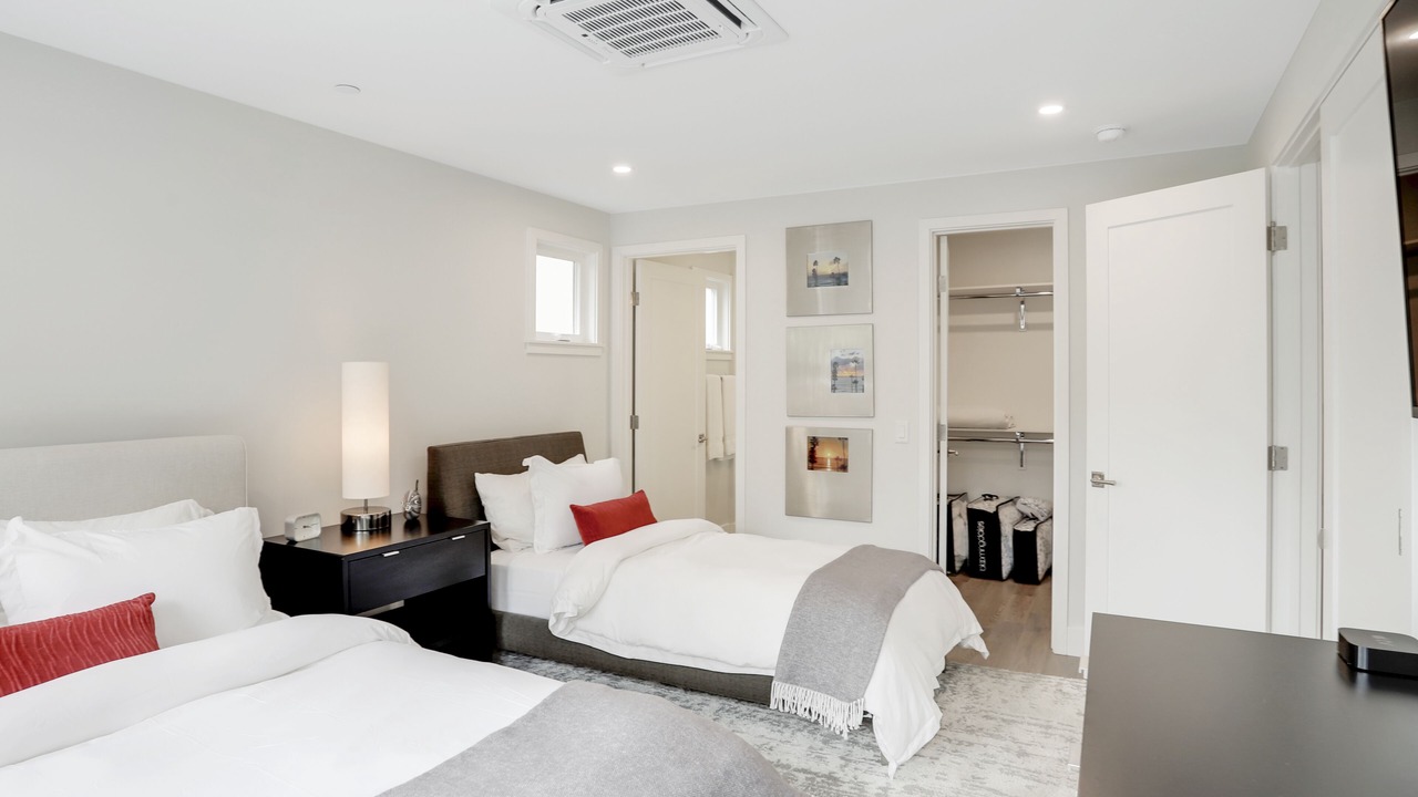 Photo of Bedroom in Beach Barber Tract