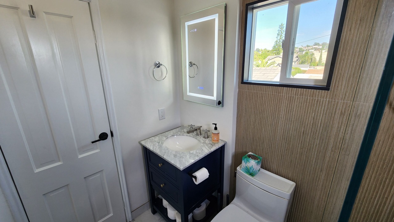 Photo of Bathroom in Los Feliz