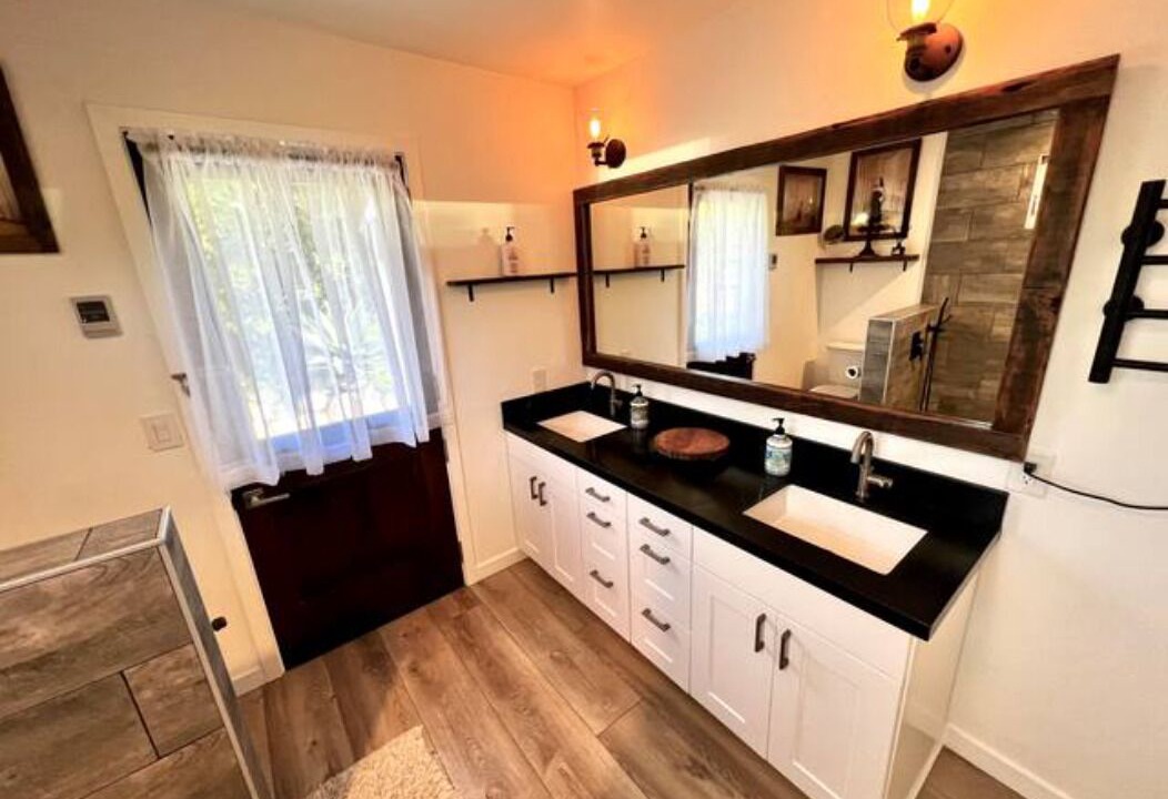 Photo of Bathroom in West Mesa