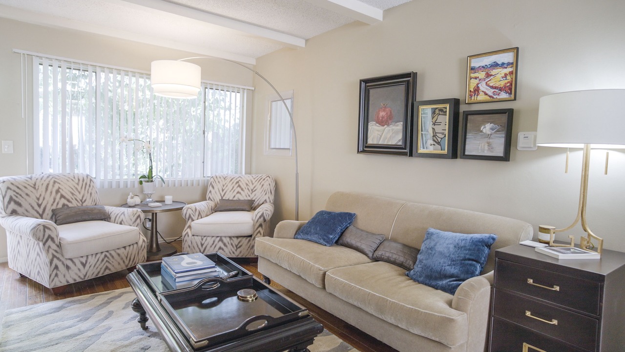 Photo of Livingroom in North Hollywood