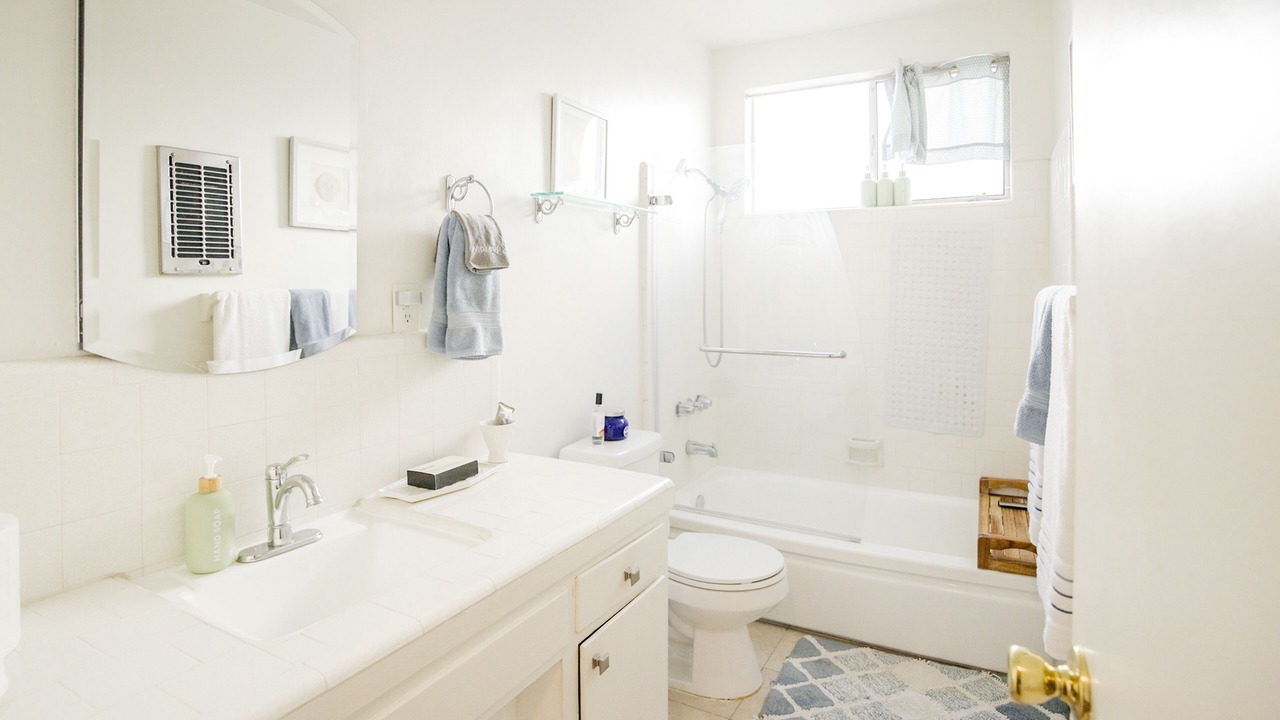 Photo of Bathroom in North Hollywood