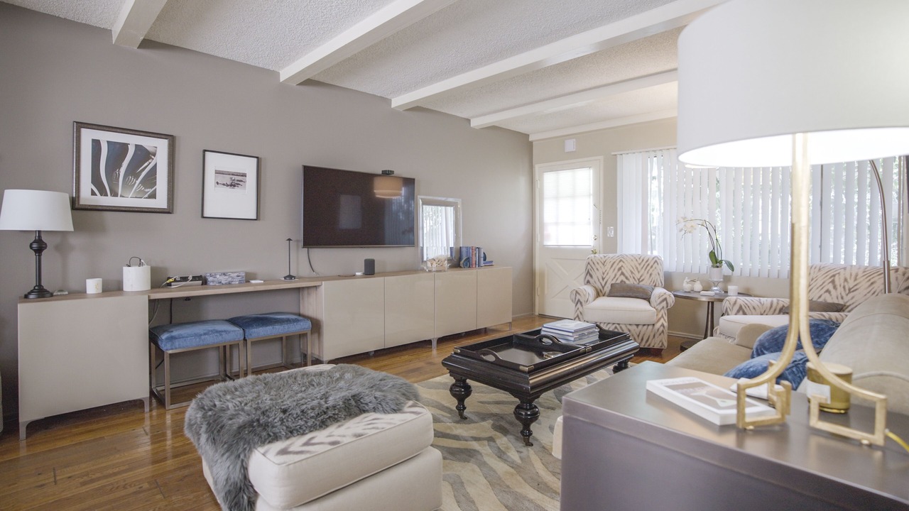 Photo of Livingroom in North Hollywood