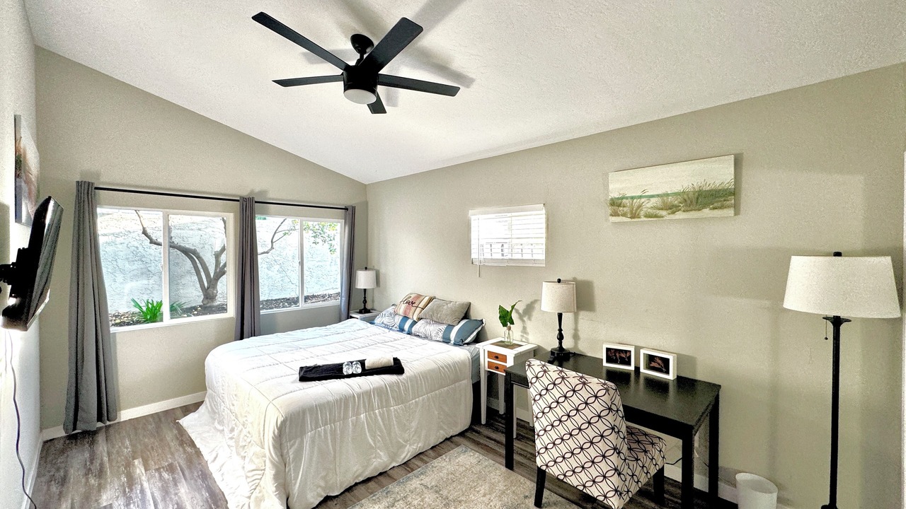 Photo of Bedroom in Allied Gardens