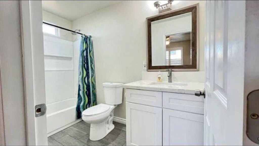 Photo of Bathroom in California City
