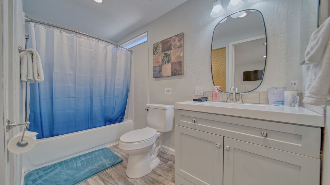 Photo of Bathroom in Mojave Desert